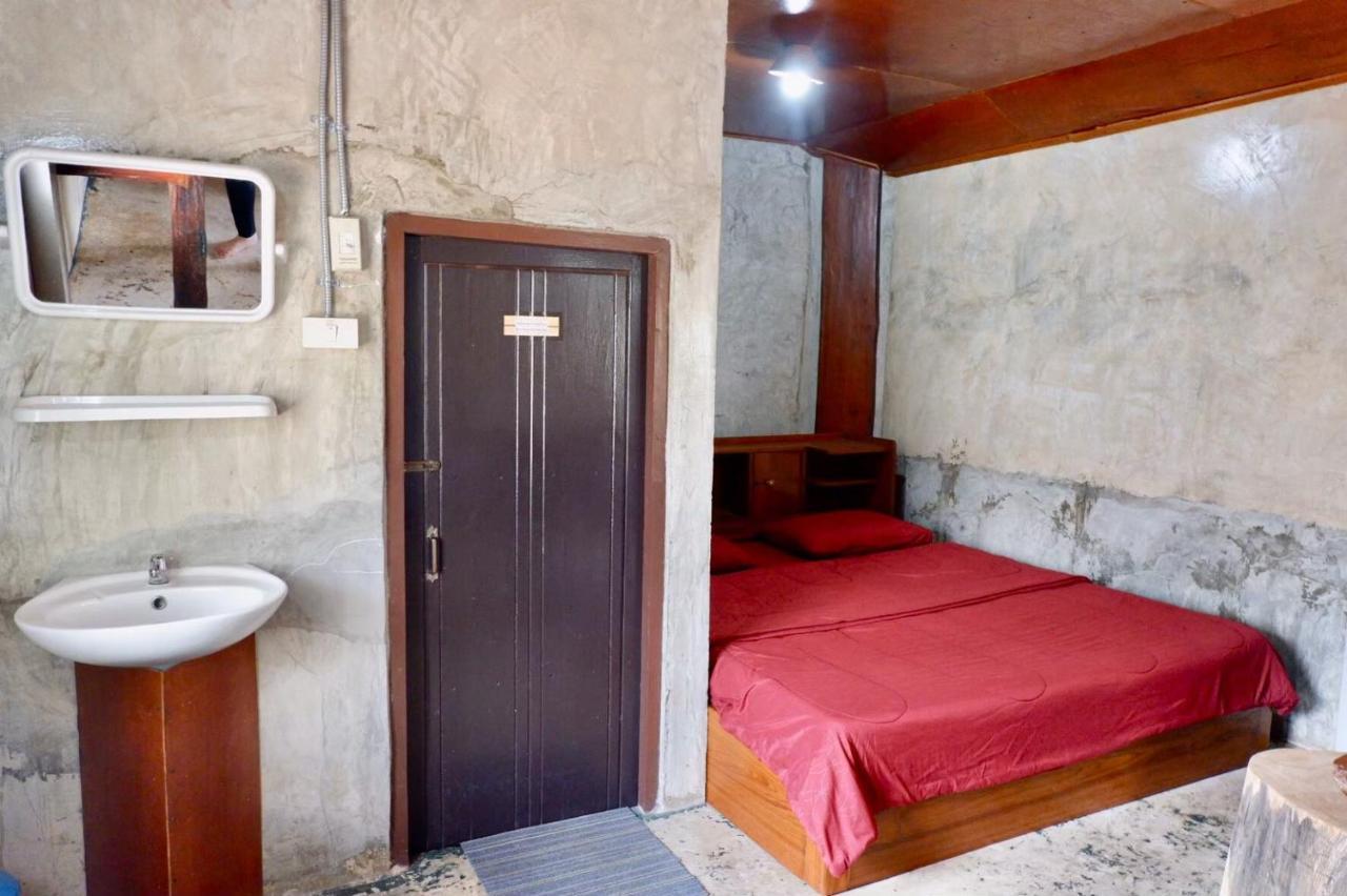 Chokchai Hotel Сайок Экстерьер фото